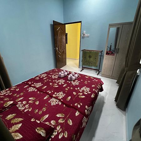 Yatee Homestay 쿠알라트렝가누 외부 사진